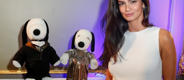 El diseñador del vestido SNOOPY y su hermana BELLE en la Semana Moda de Berlín 2015