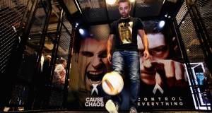 El Embajador de ADIDAS XAVI se reúne con los Fanáticos del fútbol en el nuevo buque insignia GO-SPORT TIEND